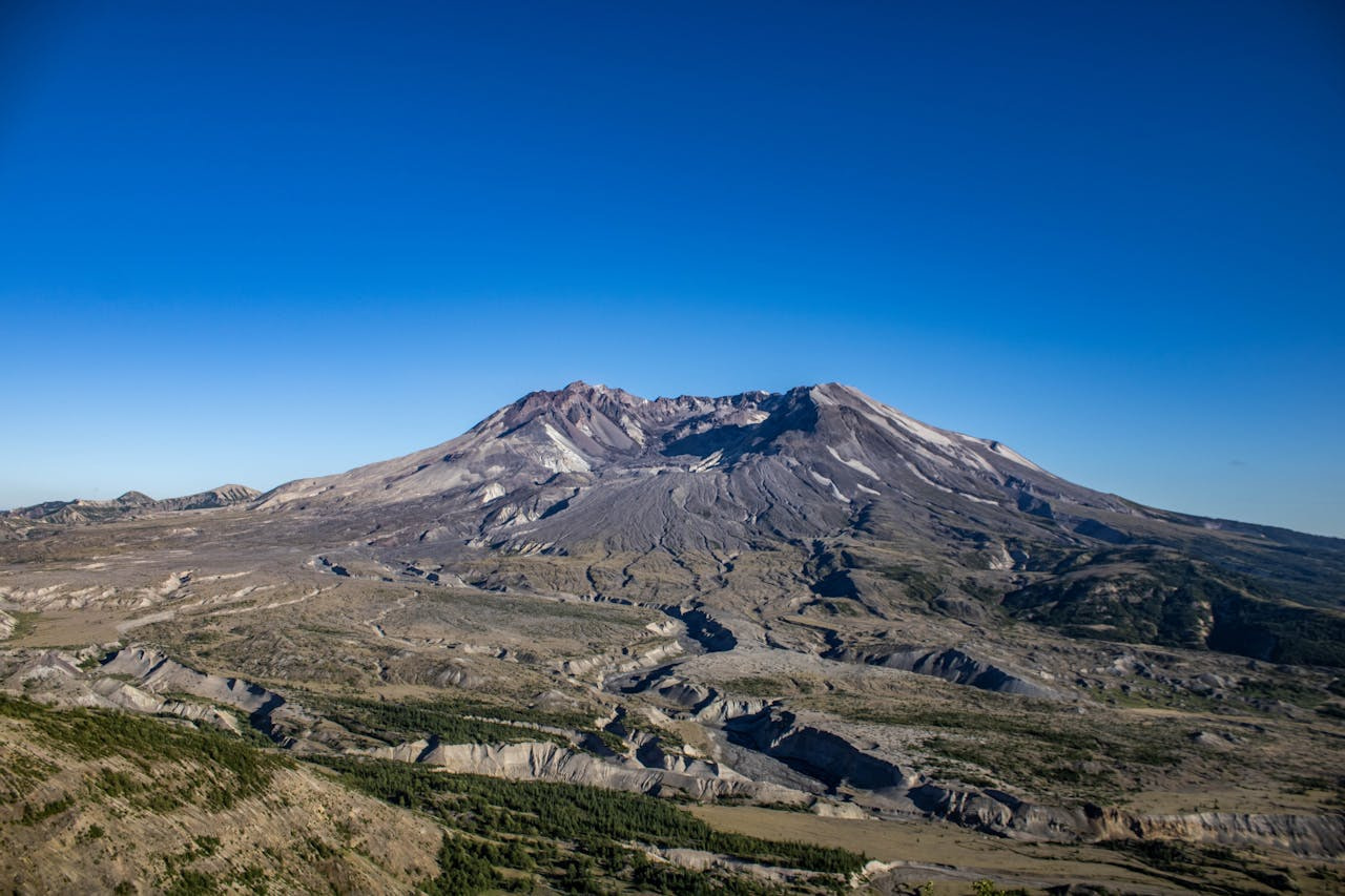 Mount saint Helens Washington land